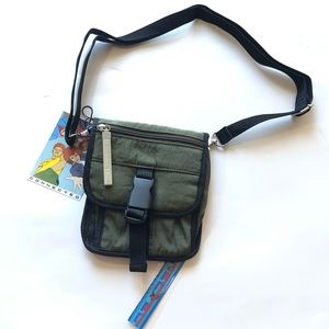 NWT Green Crossbody Travel Zipper Bag